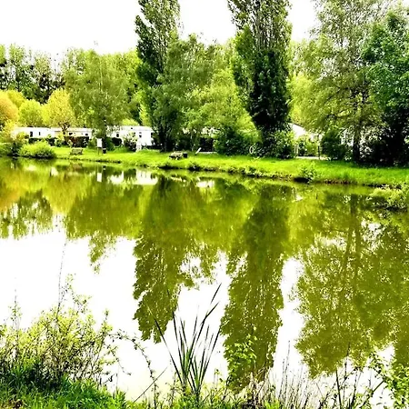 Mobile 6p Xl Climatisation Tv Wifi Parcelle Xxl Au Calme Chalet Ivry-la-Bataille